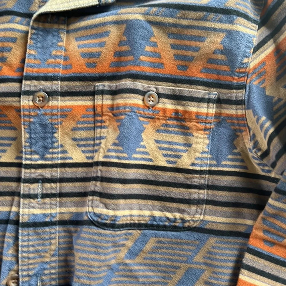 Cabelas button down - Picture 5 of 7